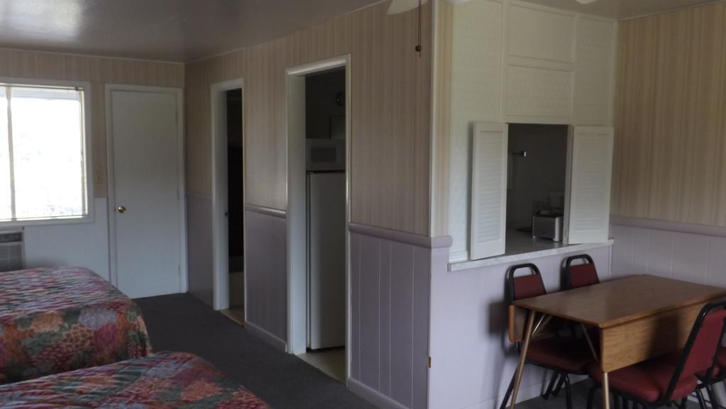 Bull Shoals Twin Lakes Inn الغرفة الصورة